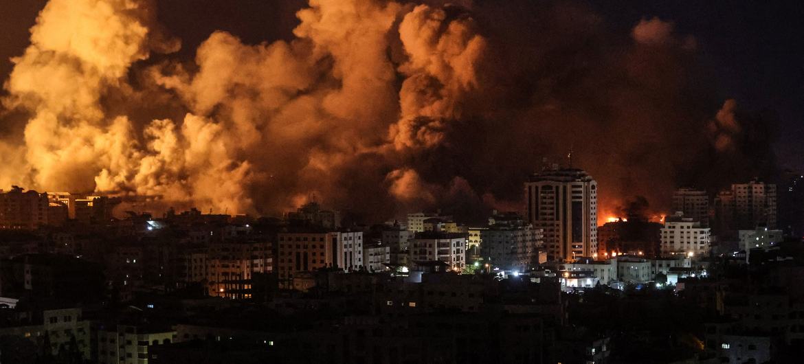 Os ataques aéreos a Gaza continuam