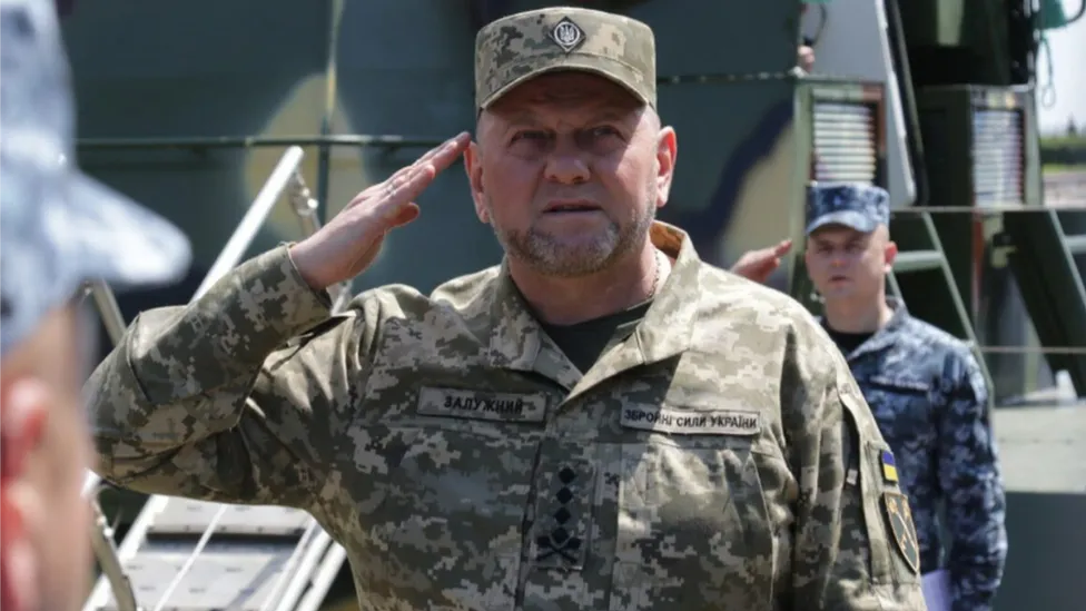 Zelensky Ucrânia - A Zaluzhny, o líder ucraniano ofereceu o cargo de conselheiro de defesa, proposta que o militar recusou | Foto: Reprodução/Exército da Ucrânia