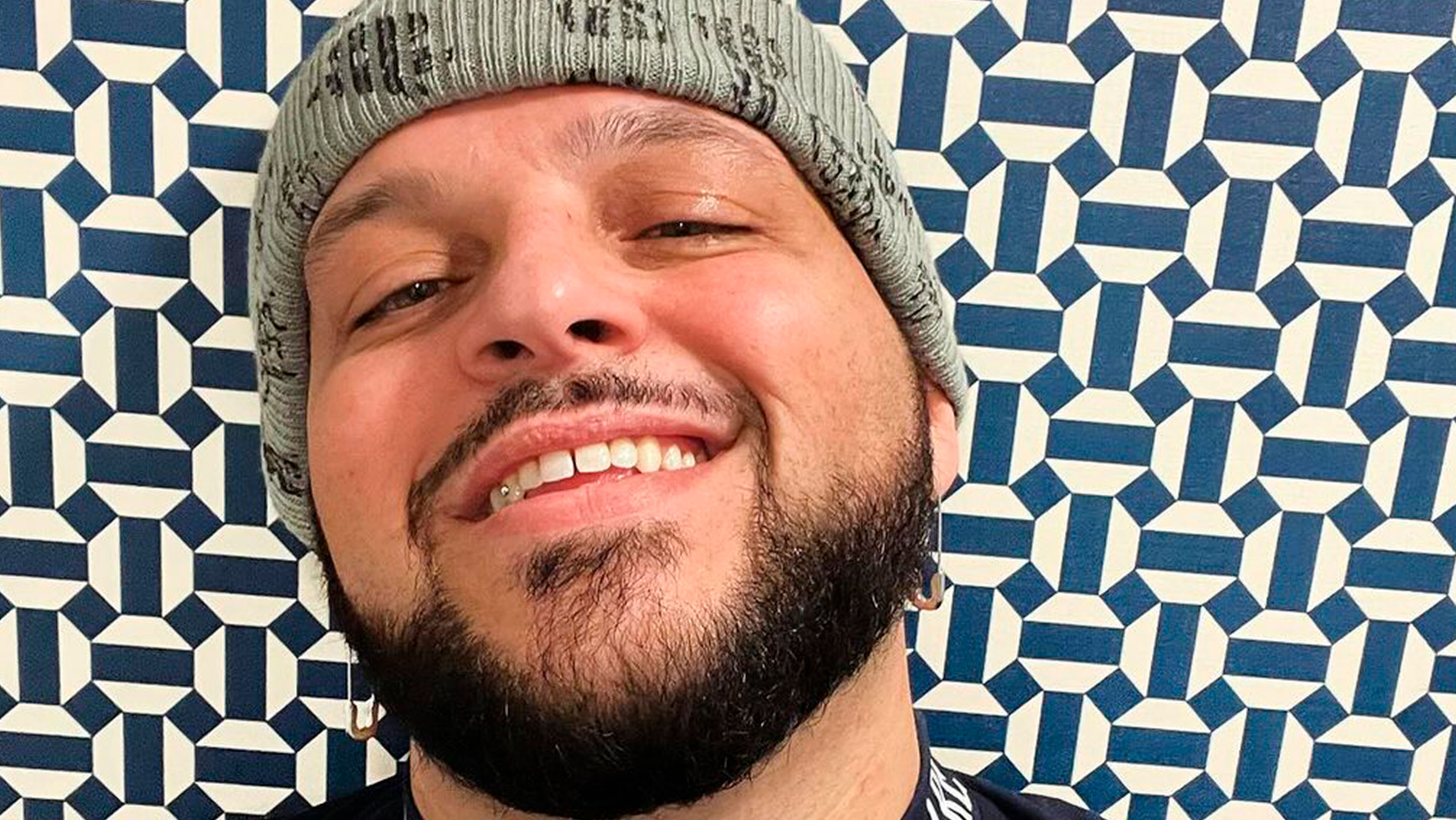 O ator Daniel Franzese fez papéis pequenos desde Meninas Malvadas