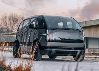 O protótipo final do carro da Apple lembrava o modelo da startup Canoo.