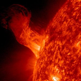 Uma erupção solar pode causar um apocalipse em nossa internet.