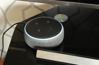 Tentar descobrir a idade da Alexa é uma resposta que você nunca vai obter. (Fonte: Getty Images/Reprodução)