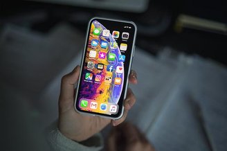 O iOS agora está na versão 17.5.1. (Imagem: Getty Images)