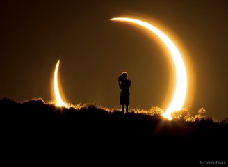 Eclipse solar anular no céu do Novo México, Estados Unidos.