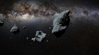 O tamanho de um asteroide pode variar entre alguns poucos metros, até dezenas de quilômetros de tamanho.