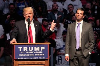 Trump em comício. (Imagem: Getty Images)