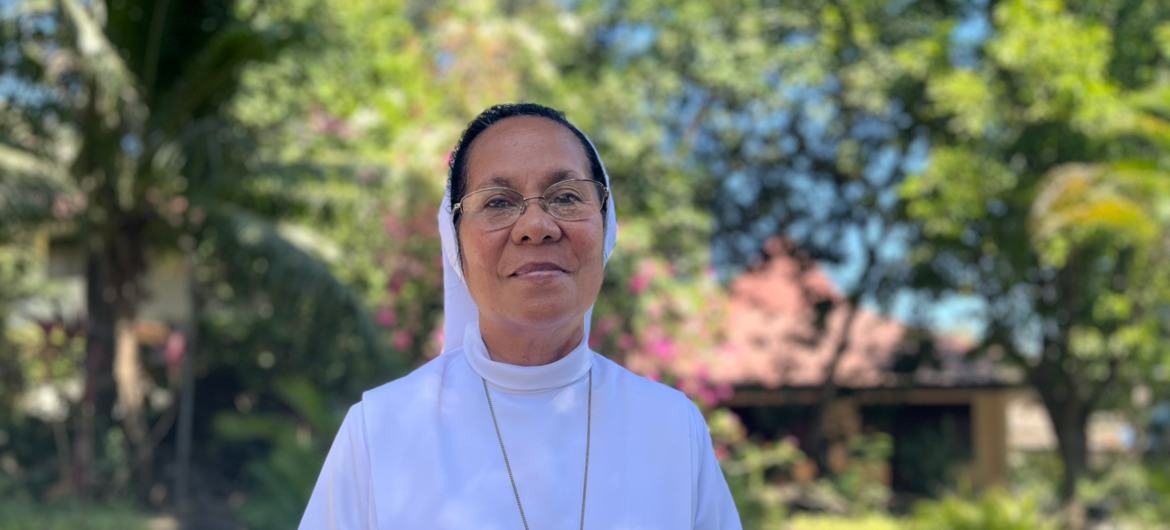 Irmã Esmeralda no Convento das Madres Canossianas em Balide na cidade de Díli, Timor-Leste.