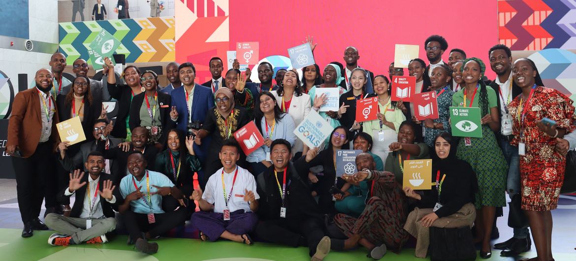 Delegados jovens participando do Fórum da Juventude que está sendo realizado antes da Quinta Conferência das Nações Unidas sobre os Países Menos Desenvolvidos, LDC5, em Doha, Catar.